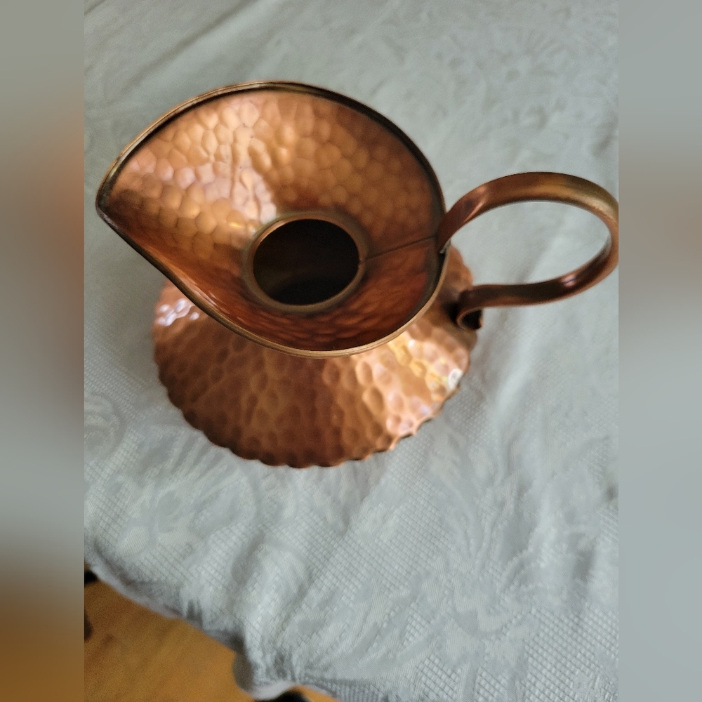 VTG Gregorian hammered solid copper squat pitcher EUC